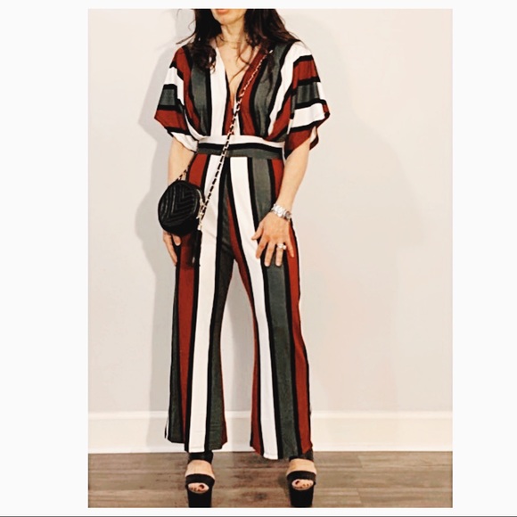 ✨LAST ONE✨Gorgeous ankle length striped jumpsuit - Picture 3 of 8